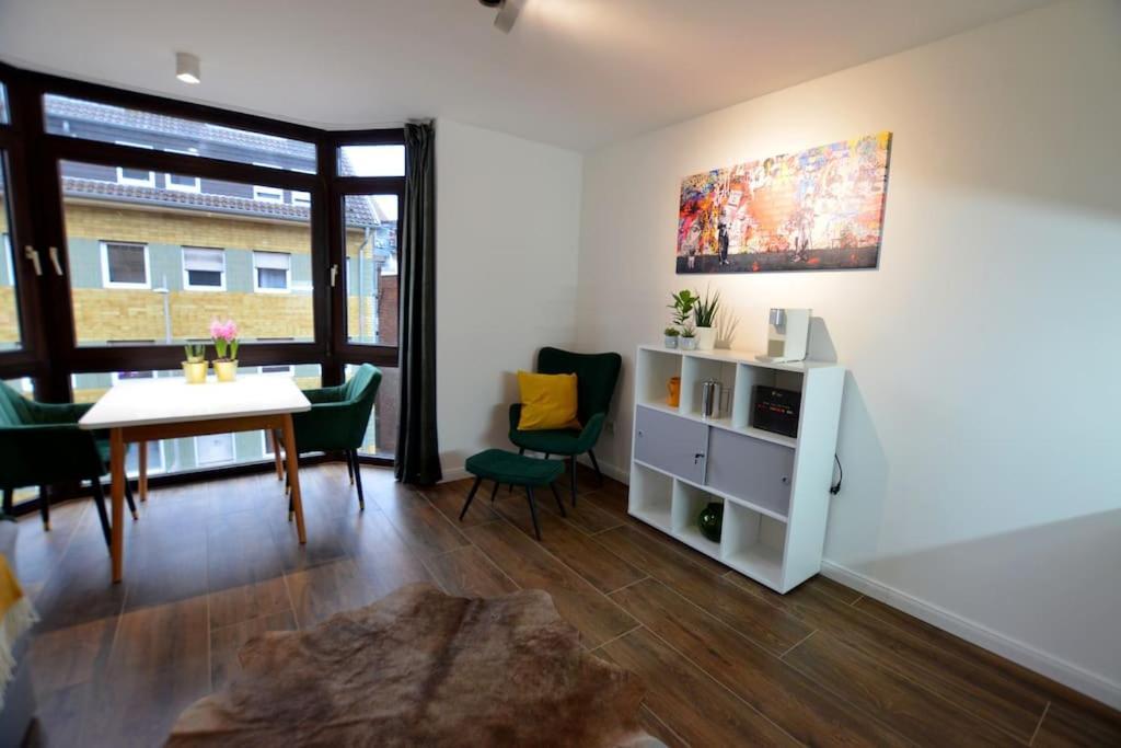 Studio 7 City Lage Mit Garage Naehe Koeln Bonn 锡格堡 外观 照片